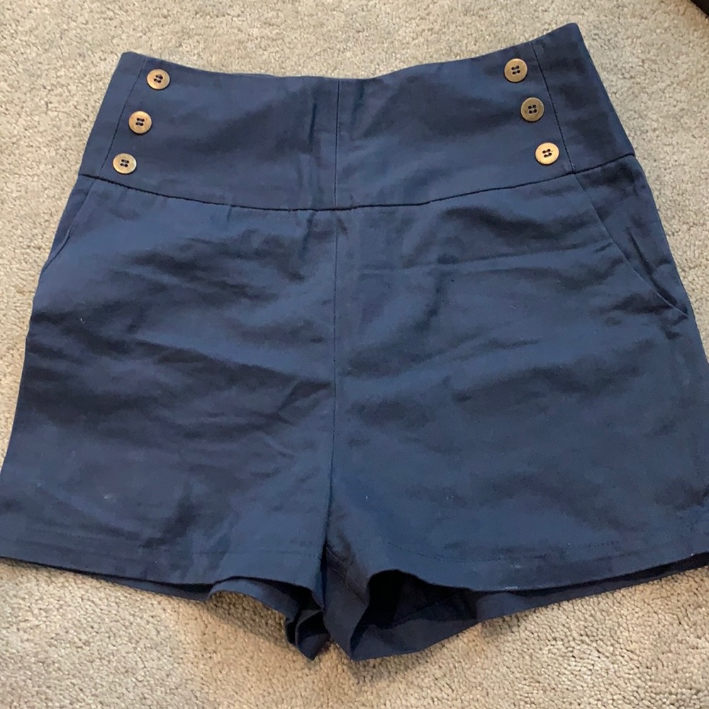 blue high waisted shorts!